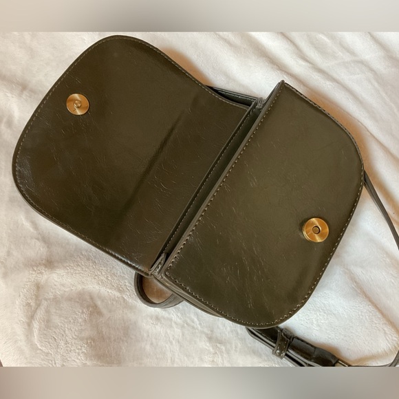 Cute Anthropologie green belt bag - Picture 7 of 7